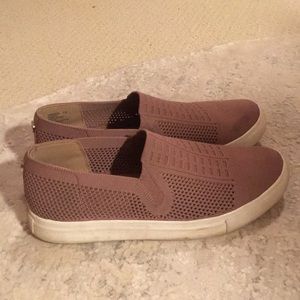 Steve Madden slip on shoes